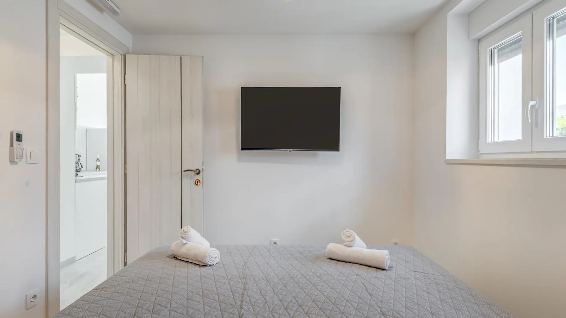 Luxury Central Apartments Evala Τρογκίρ