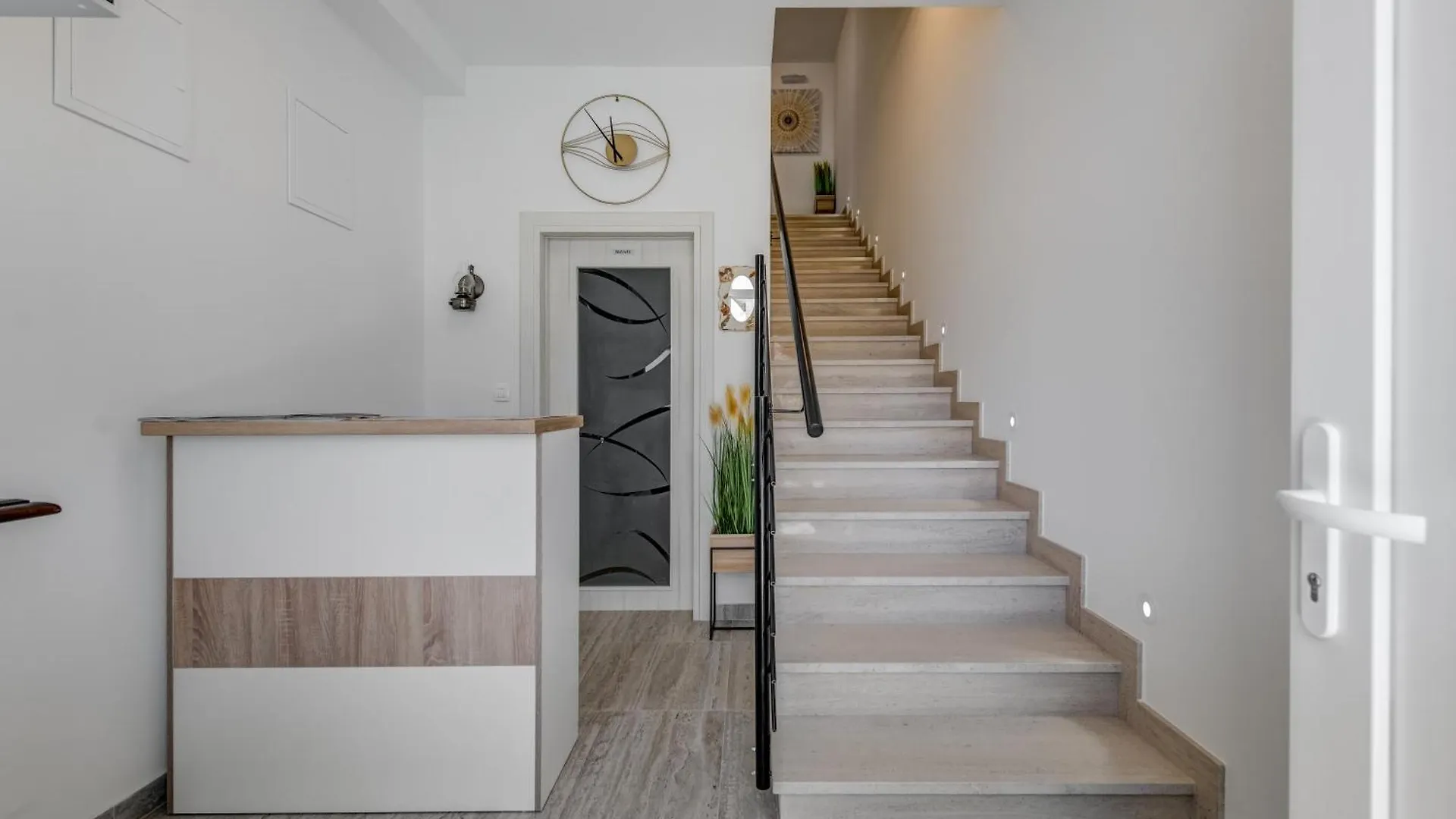 Luxury Central Apartments Evala Τρογκίρ Κροατία