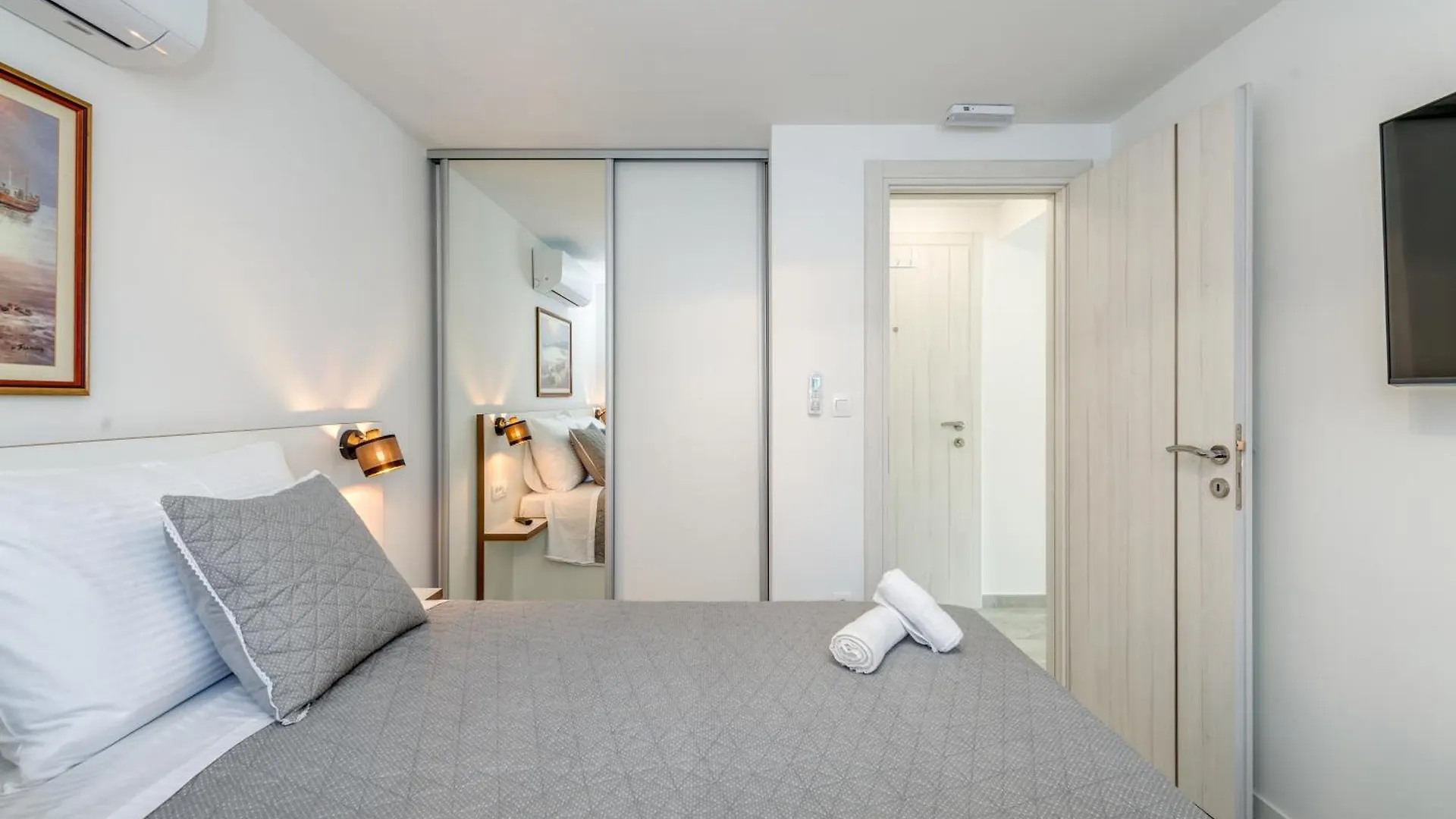 Luxury Central Apartments Evala Τρογκίρ
