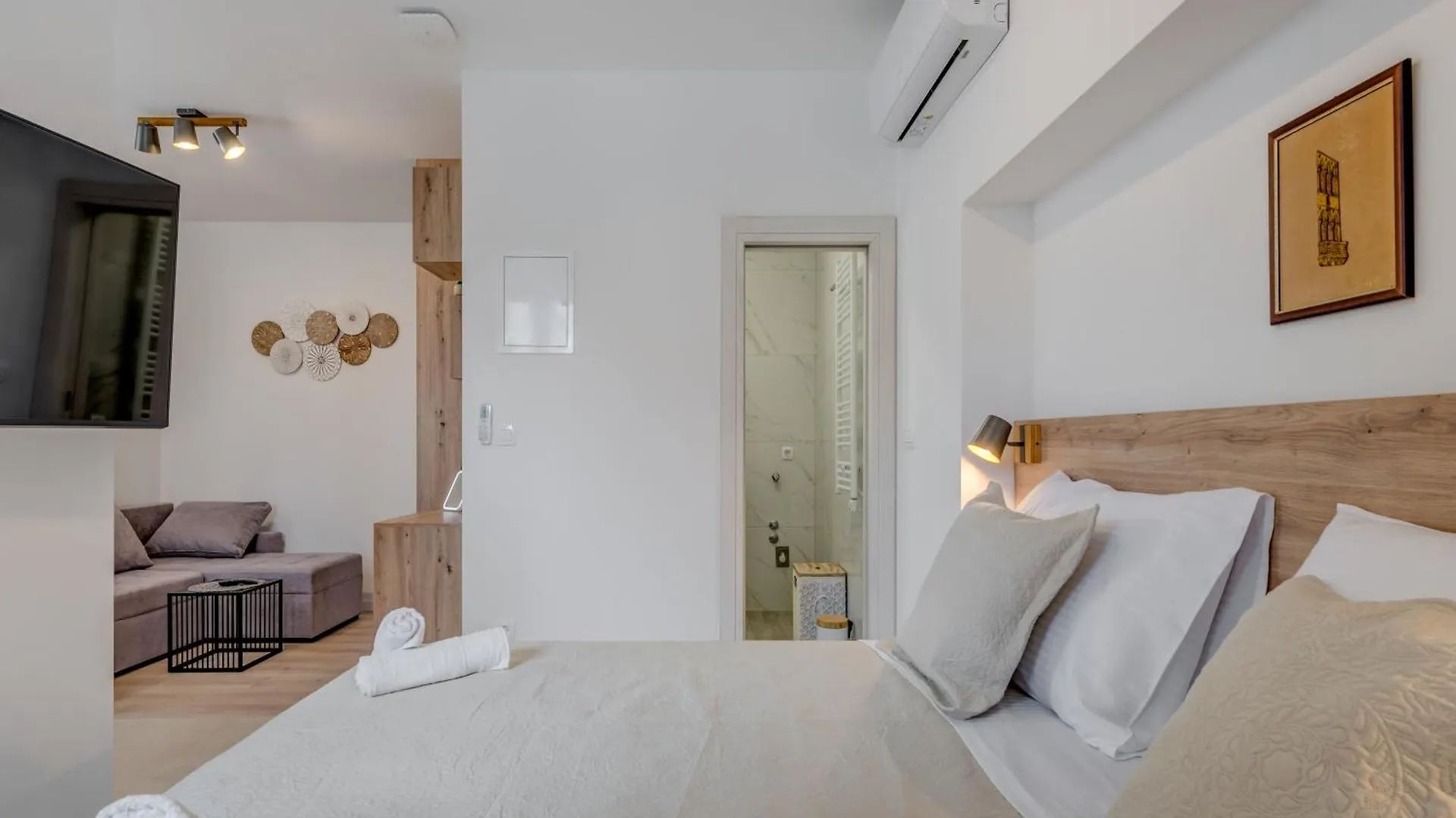 Luxury Central Apartments Evala Τρογκίρ