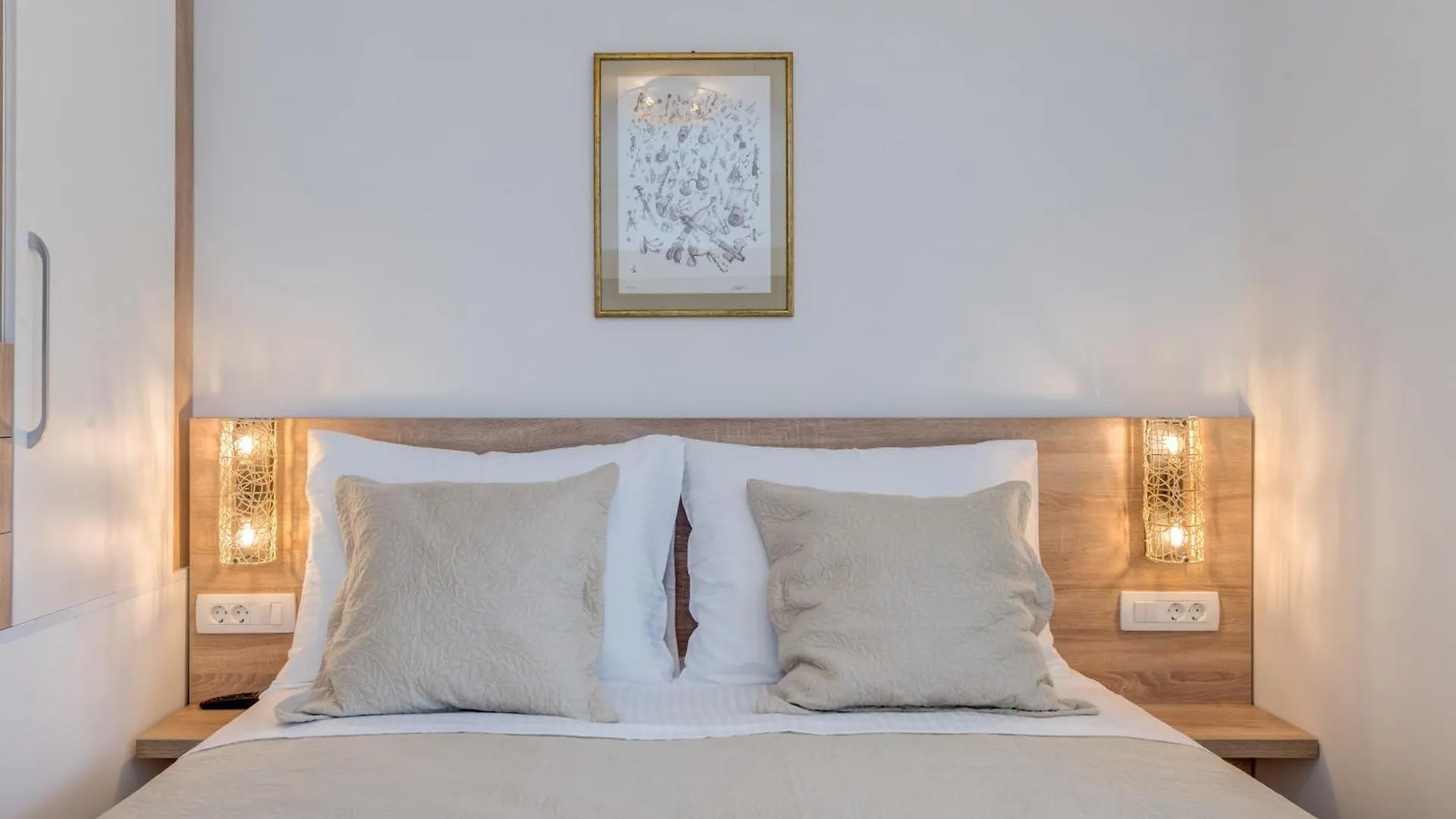 Luxury Central Apartments Evala Τρογκίρ Κροατία
