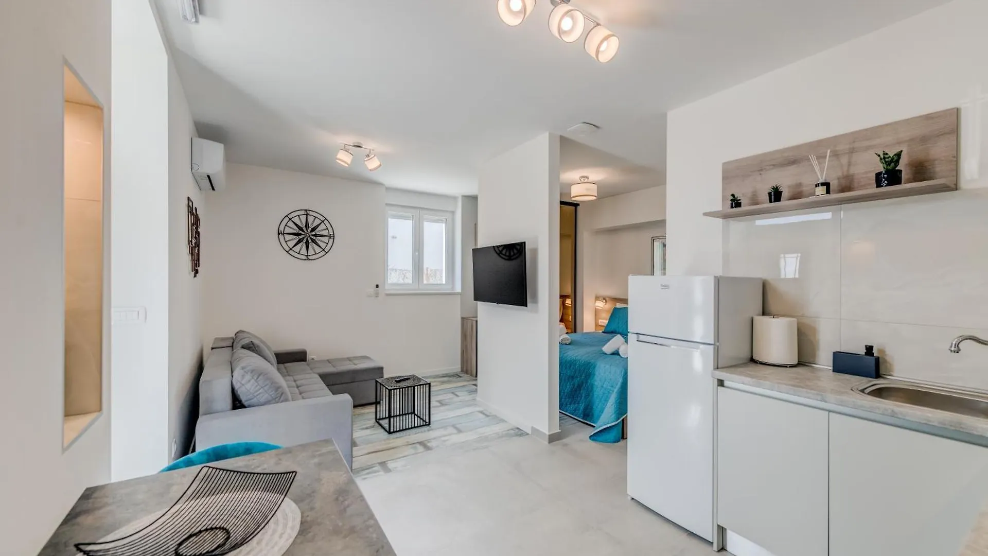 Luxury Central Apartments Evala Τρογκίρ