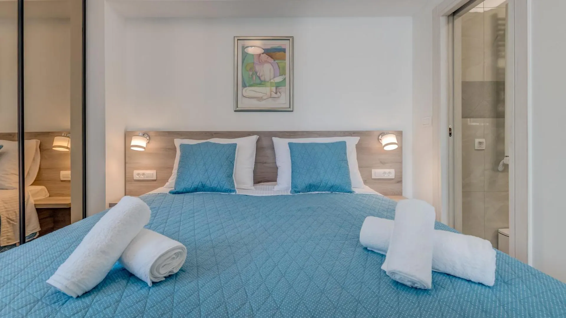 Luxury Central Apartments Evala Τρογκίρ 0*,  Κροατία
